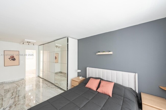 Building Photo - 251 Galen Dr