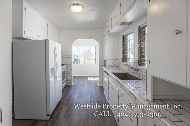 Building Photo - 4331 Price St