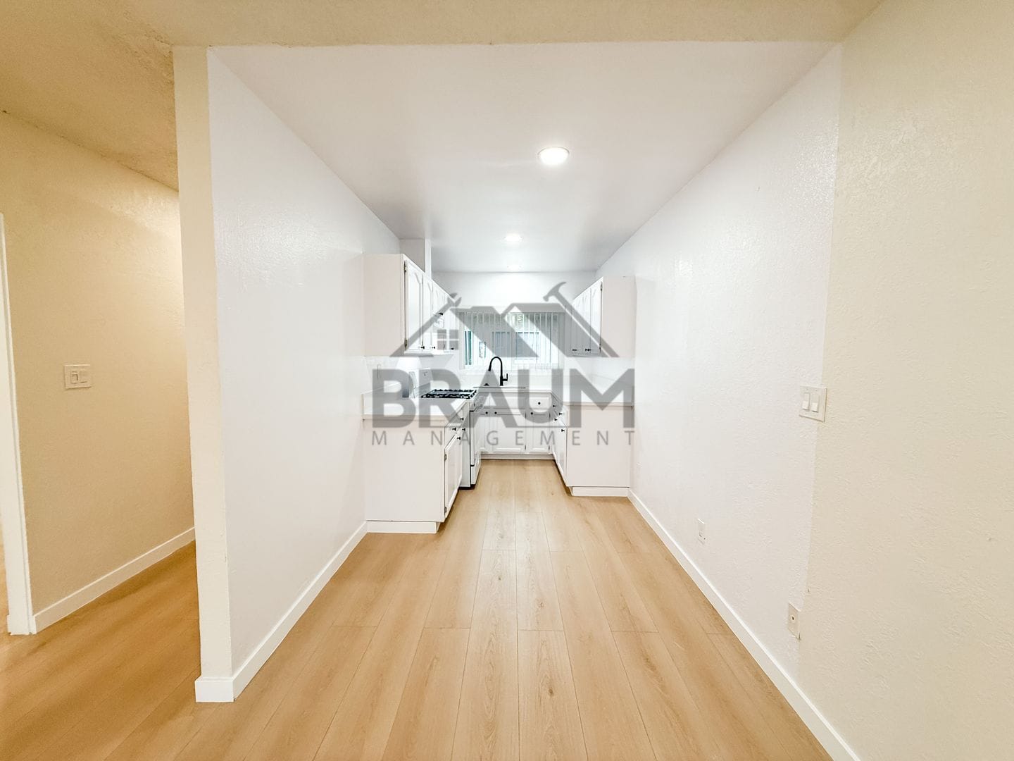 Building Photo - 4636 Laurel Canyon Blvd