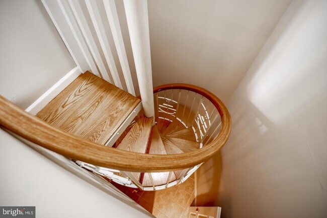 Building Photo - 18 Nantucket Ct