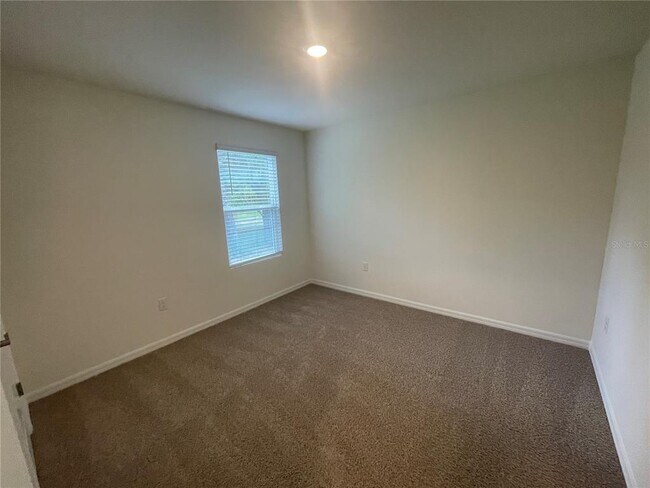 Building Photo - 4905 SW 51st Rd