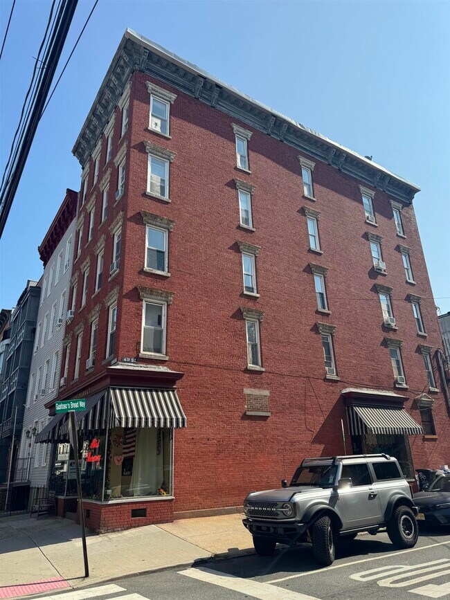Building Photo - 401 Adams St
