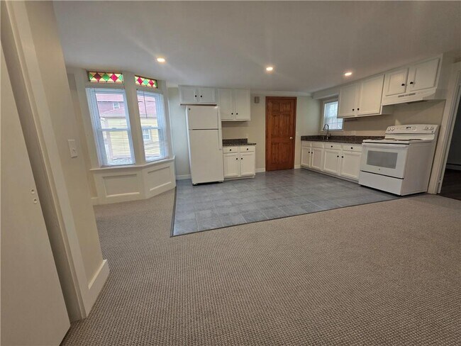 Building Photo - 354 Old Boston Neck Rd