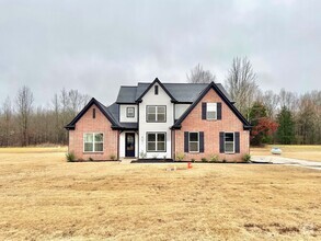 Building Photo - Now Leasing a 5-Bedroom 3 Bath Home In Byh...