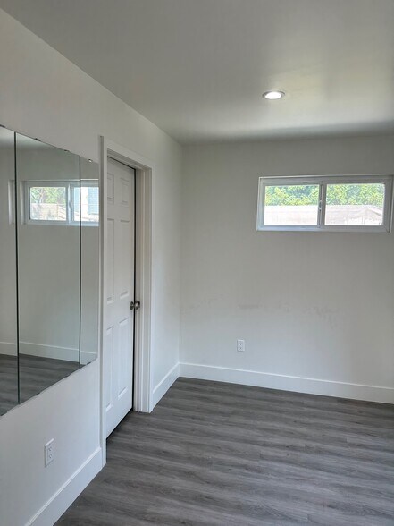 bedroom left side - 111 W Claremont St