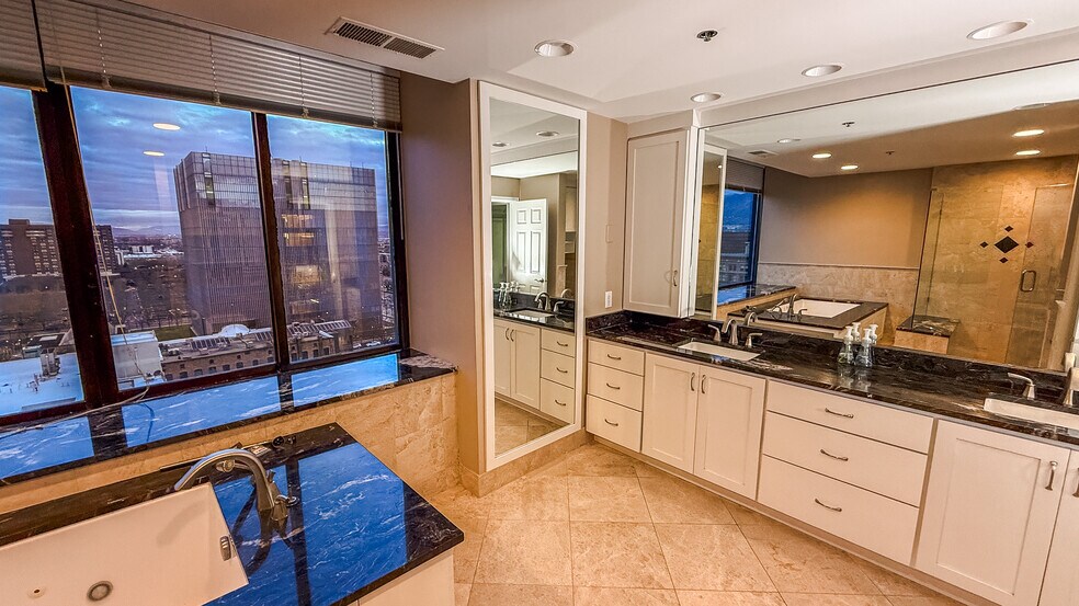 Building Photo - 44 W Broadway