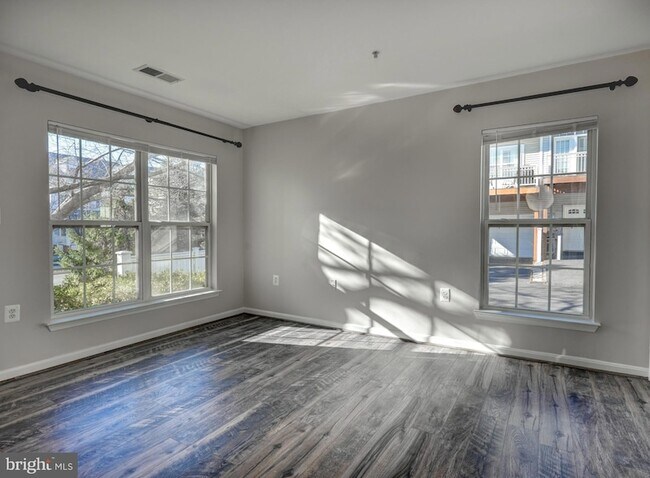 Building Photo - 1001 Gaither Rd