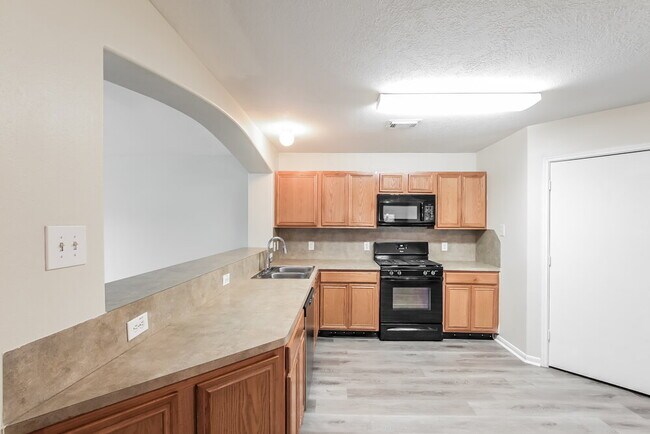 Building Photo - 12226 Scarlet River Dr