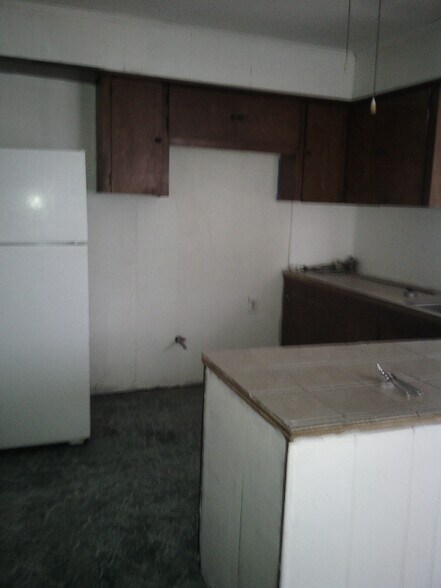 kitchen -REFRIDGERATOR NOT INC. - 2323 Hicks Ave