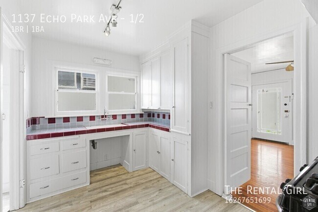 Building Photo - 1137 Echo Park Ave