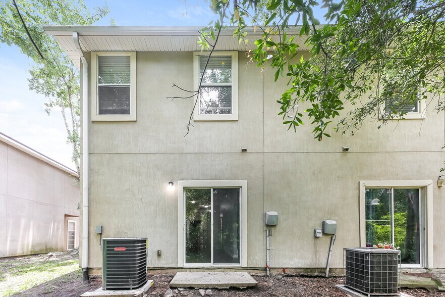 Building Photo - 7911 Melvin Rd
