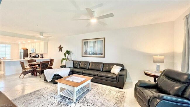 Building Photo - 15970 Grassland Ln