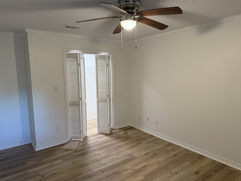 Building Photo - 3336 Colonial Oaks Dr