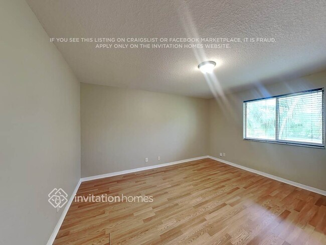 Building Photo - 2440 Cordoba Bend