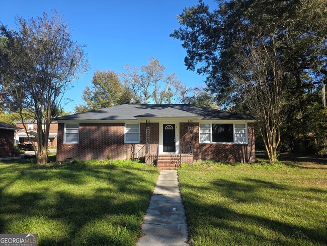 Building Photo - 8 Ronnie Ave