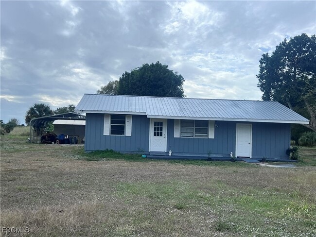 Building Photo - 3921 Fort Denaud Rd