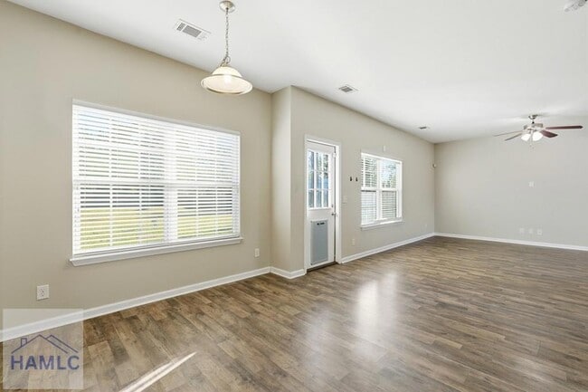 Building Photo - 374 Mill Pond Ln