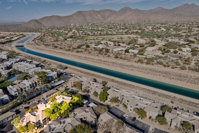 Building Photo - Furnished Retreat in Scottsdale