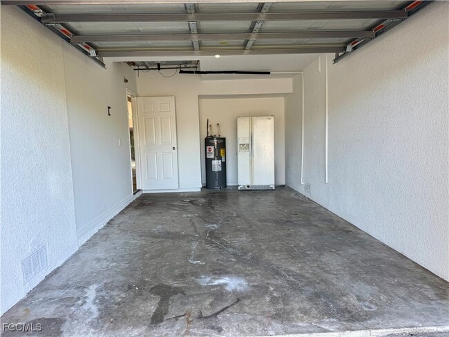 Building Photo - 10743 Robinson St