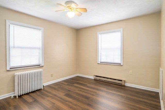 Building Photo - 527 Corona Ave