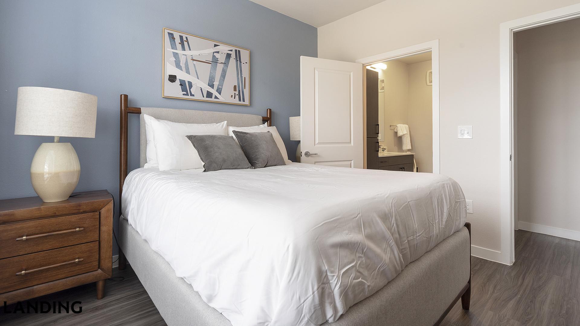 Building Photo - 14015 Univ Pass