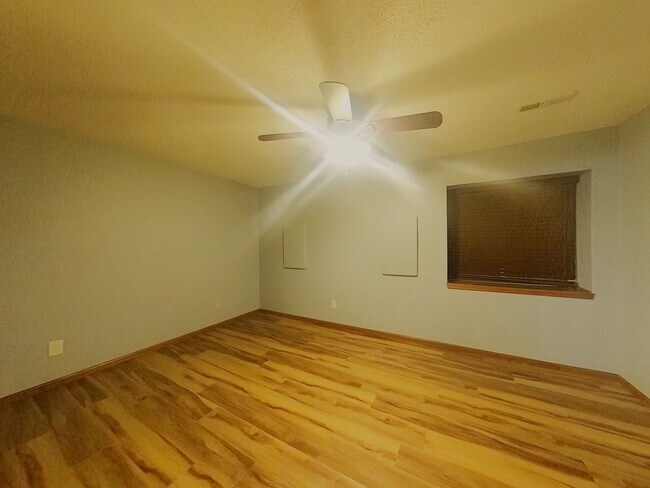 Building Photo - 4 Bedroom Wichita House - Maize School Dis...