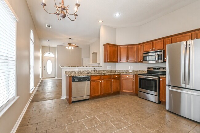 Building Photo - 6951 Parkbrook Ln