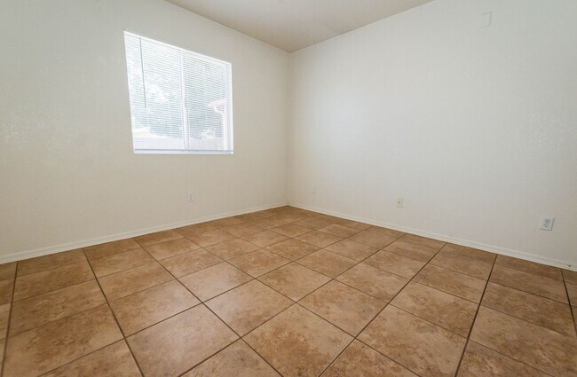 Building Photo - 1083 Desert Oak Pl
