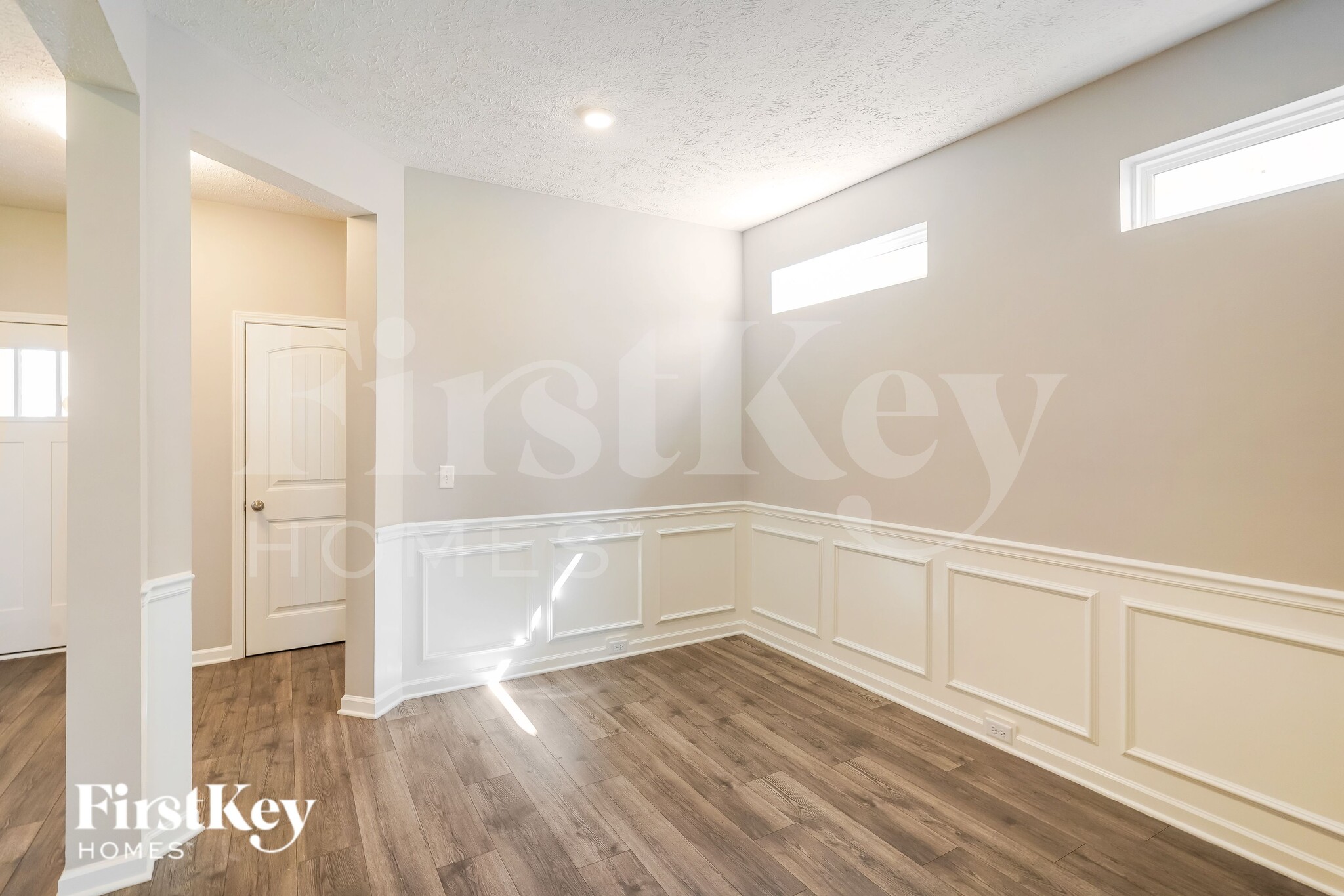 Building Photo - 1924 Albarado Trl