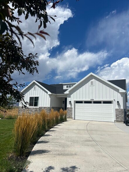 Building Photo - 2356 S Blue Water Ln