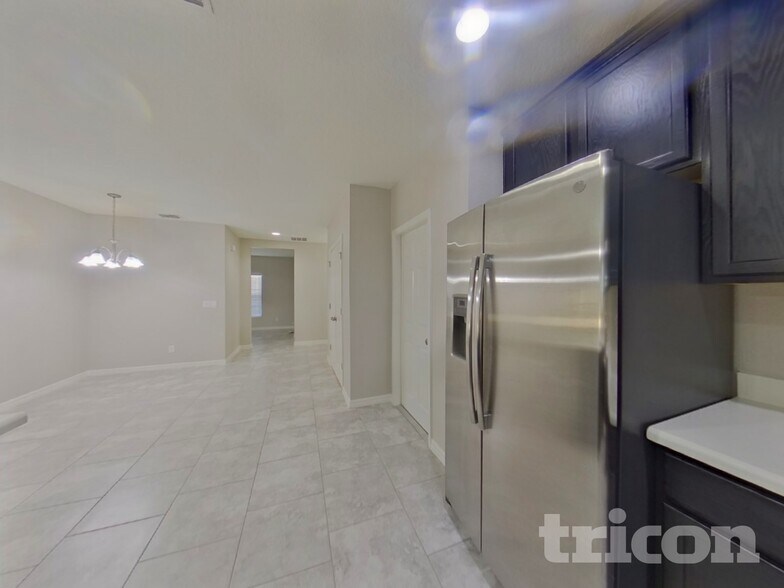 Building Photo - 34633 Salerno Cir