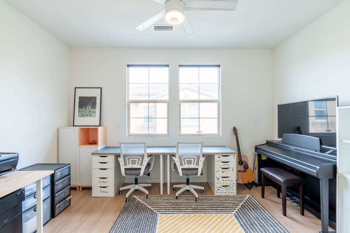 Building Photo - 62 Savannah