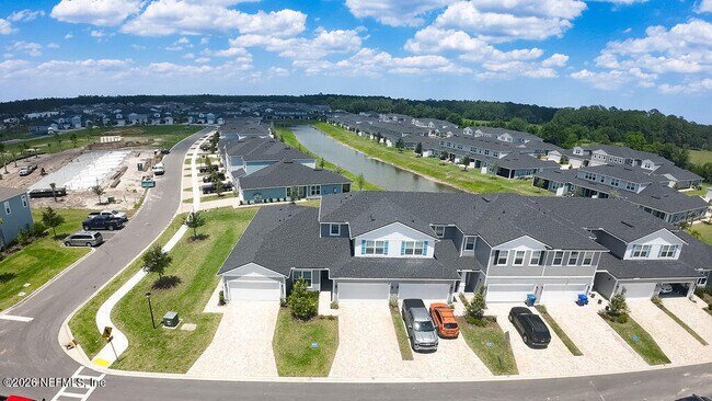 Building Photo - 395 Cherry Elm Dr