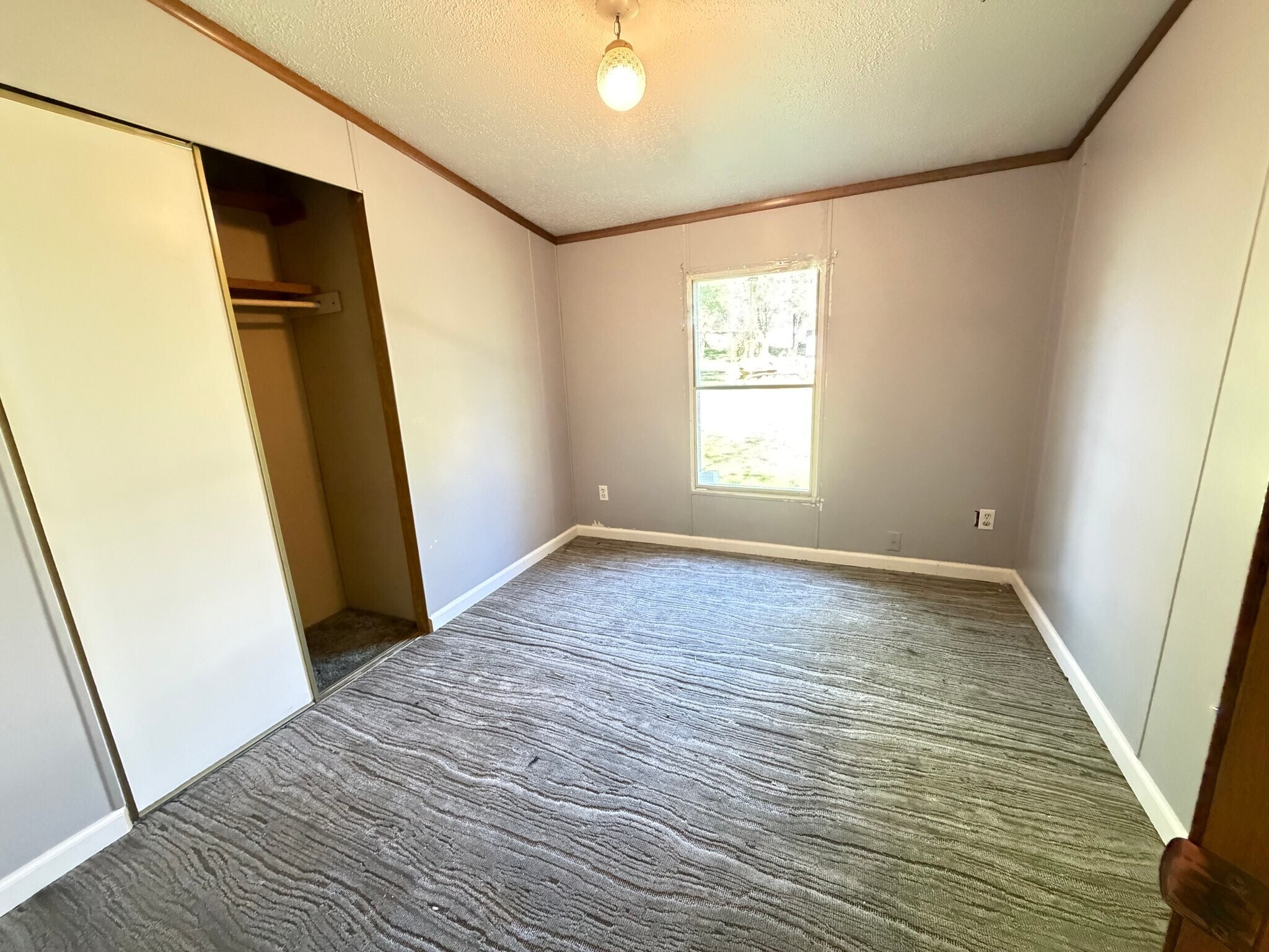 Building Photo - 183 Ainsley Ave