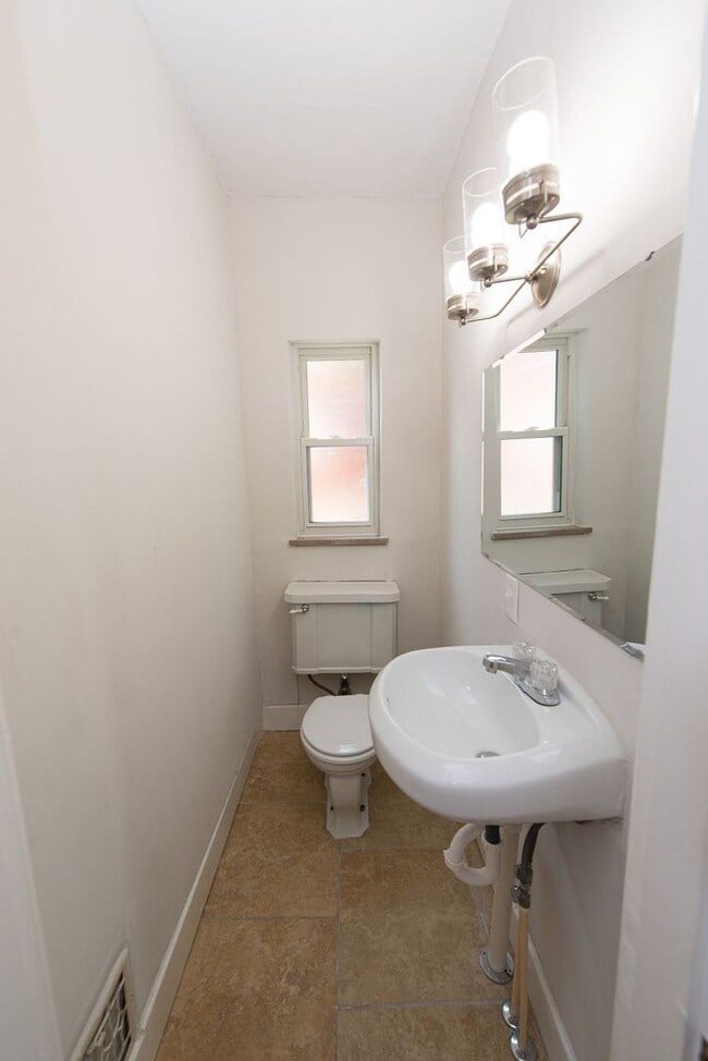 Building Photo - COVEDALE- 3 bedroom 1.5 bath Tudor with up...