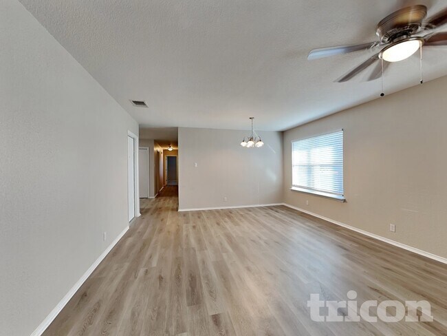 Building Photo - 9603 Kennebec Way