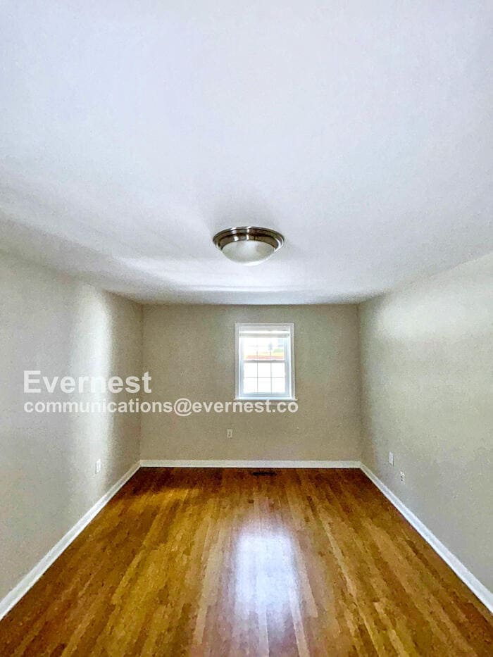 Building Photo - 4520 Grove Ave