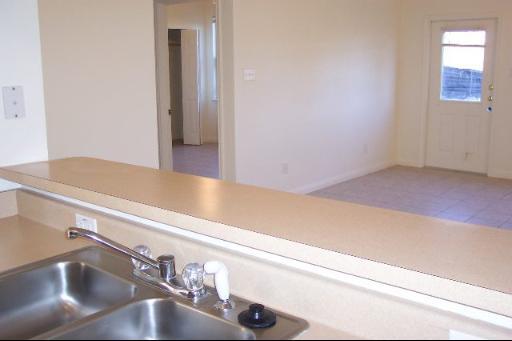 Building Photo - 505 Dukeway-