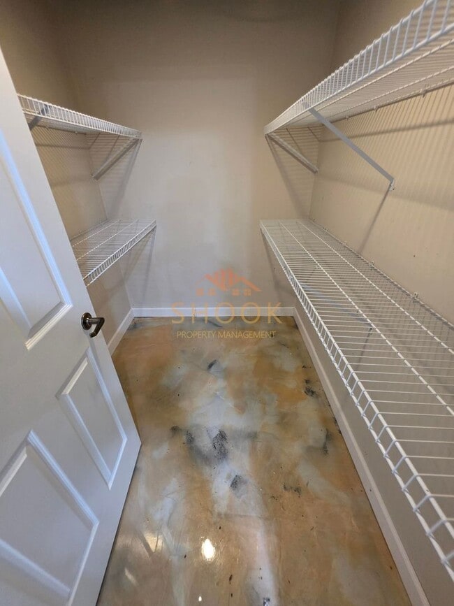 Building Photo - LOOK AT THIS 3 BR GEM WITH A BASEMENT UNDE...