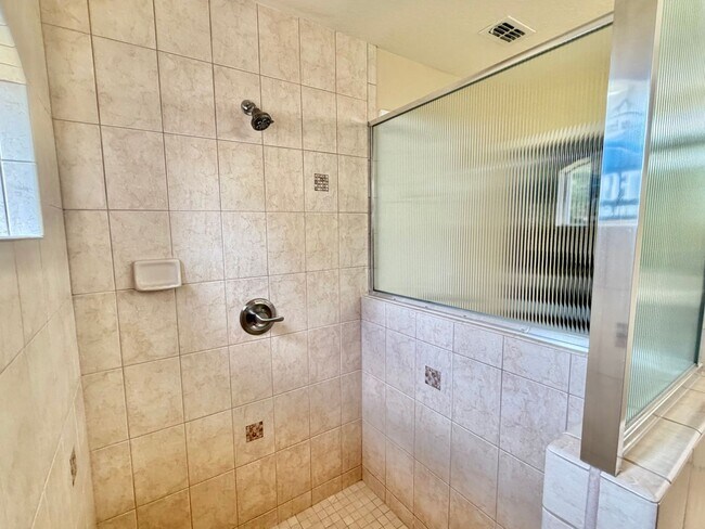 Building Photo - 5303 SW 88 Pl