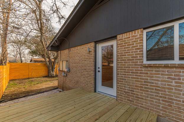 Building Photo - 1813 Magnolia Dr