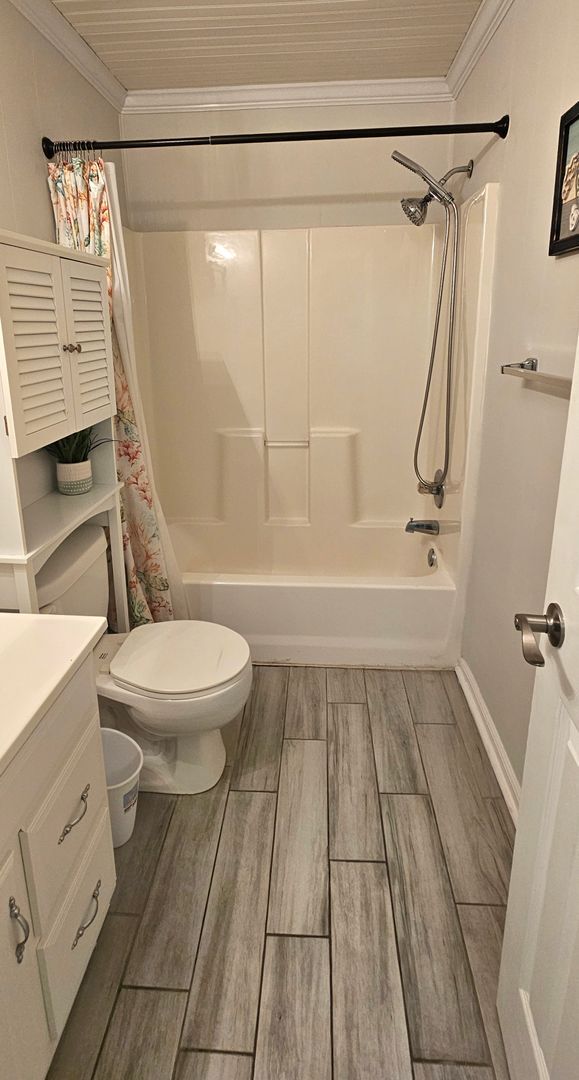 Building Photo - Cozy Cottage – Just 1 Block from the Beach