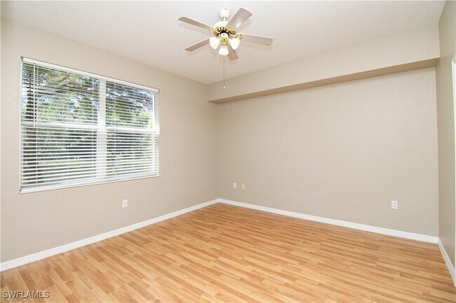 Building Photo - 354 Dover Pl