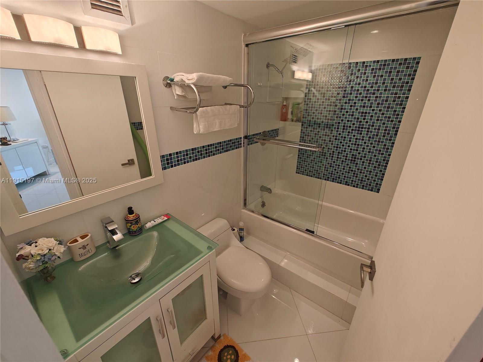 Building Photo - 801 S Miami Ave