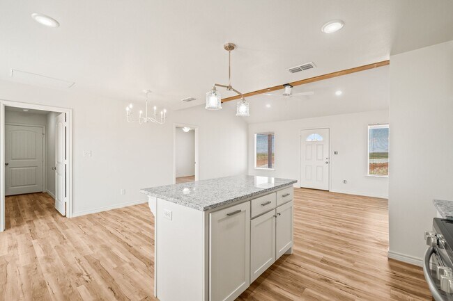 Building Photo - 109 North F M 789