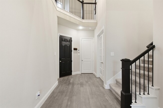 Building Photo - 3537 Ridgecross Dr