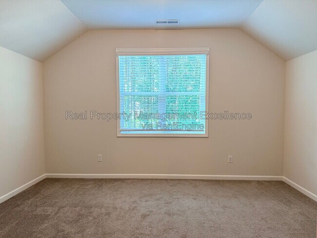 Building Photo - 101 Brody Pne Wy