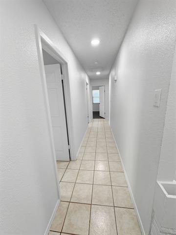 Building Photo - 2120 Vickie Dr