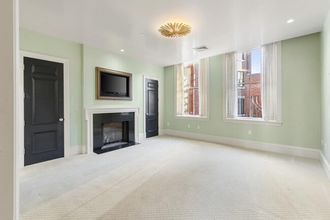Building Photo - 20 Beacon St
