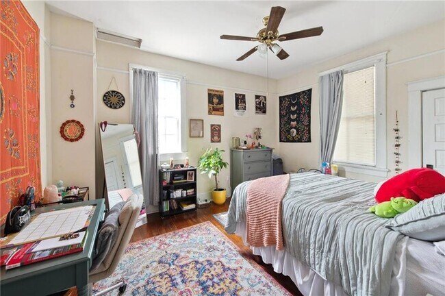 Building Photo - 7710 Plum St